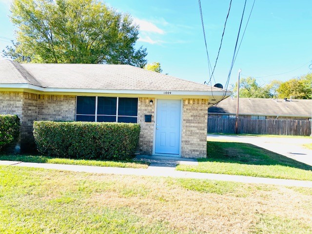 1009 Waco Street